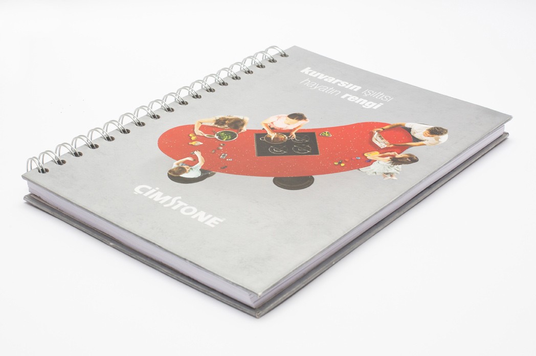 Mukavva Sıvama Kapaklı Defter 22×22 cm